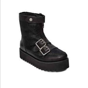 Ugg Moto Boot